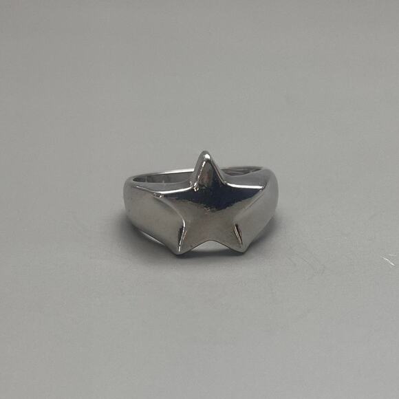Y2K Vintage Silver Star Ring – Size 8, Unisex, Brand New - Picture 1 of 14